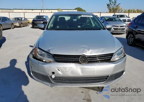 2013 Volkswagen Jetta Se z USA, uszkodzony, nr VIN 3VWDX7AJ4DM443734
